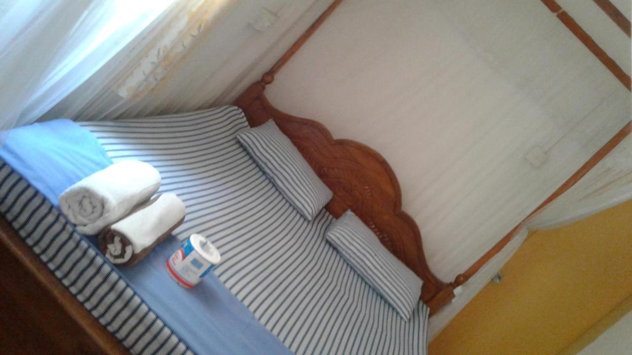 Avenra Guest Hotell Mirissa Exteriör bild